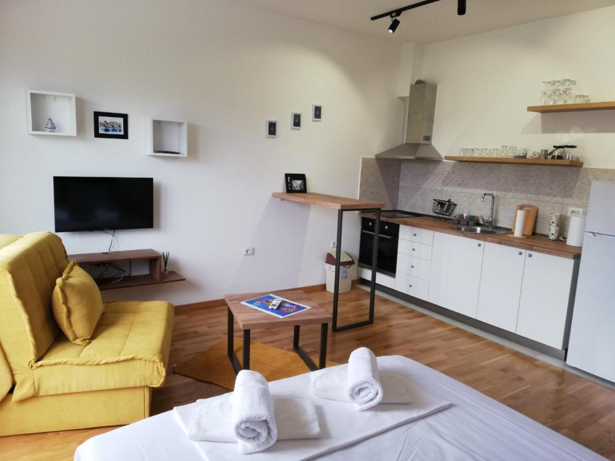 Gina And Nia Apartments Улцинь Екстер'єр фото